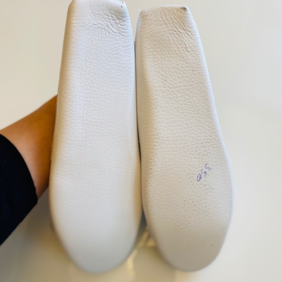 BNWB MINNETONKA WHITE LEATHER SIZE 6 WOMEN’S - Picture 7 of 10